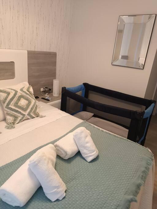 ¡Al Lado De La Clinica Oftalmologica Vega! Apartman Oviedo Kültér fotó