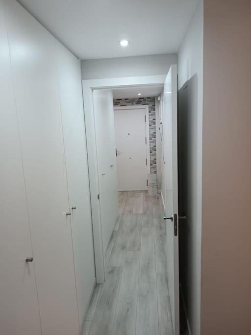 ¡Al Lado De La Clinica Oftalmologica Vega! Apartman Oviedo Kültér fotó